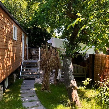 Zirkuswagen Mit Outdoor Whirlpool Und Garten Petershagen-Eggersdorf Zewnętrze zdjęcie