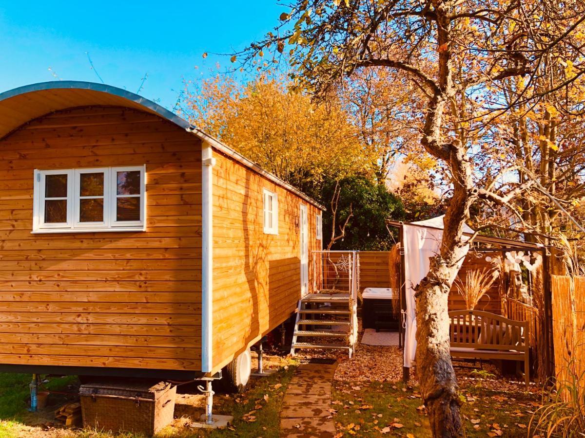 Zirkuswagen Mit Outdoor Whirlpool Und Garten Petershagen-Eggersdorf Zewnętrze zdjęcie